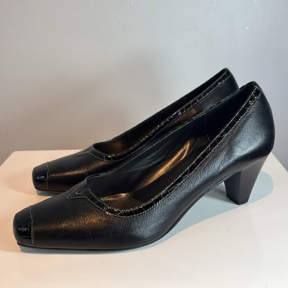 Roberto Capucci black leather classic pumps size 8.5 EUC w/box